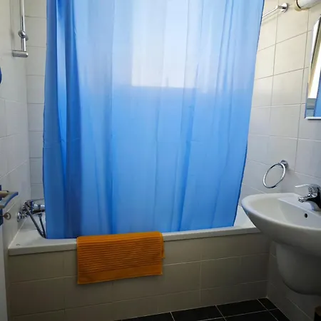 New Premium Seaside Pool Protaras - Pernera *