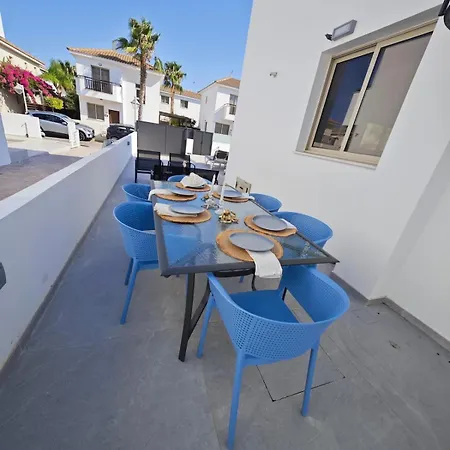 New Premium Seaside Pool Protaras - Pernera * 帕拉利米尼
